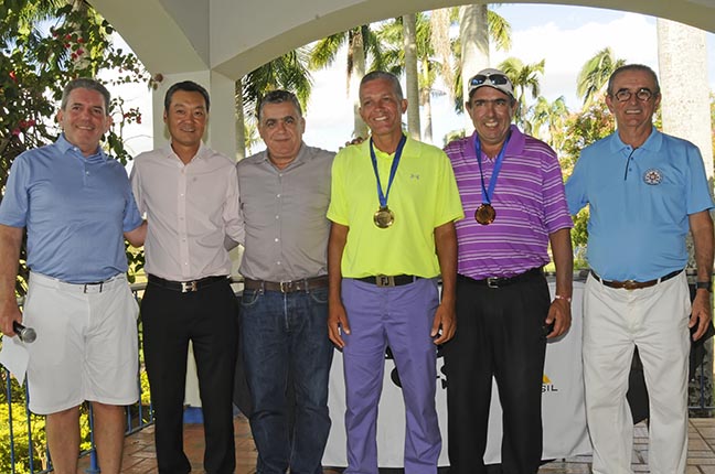 Sênior do Lago Azul: Alfredo Coelho faz história como primeiro profissional campeão na ABGS