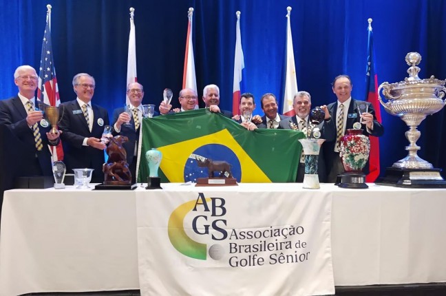 Delegação brasileira da ABGS vive noite de gala na premiação do Mundial Sênior. Veja fotos