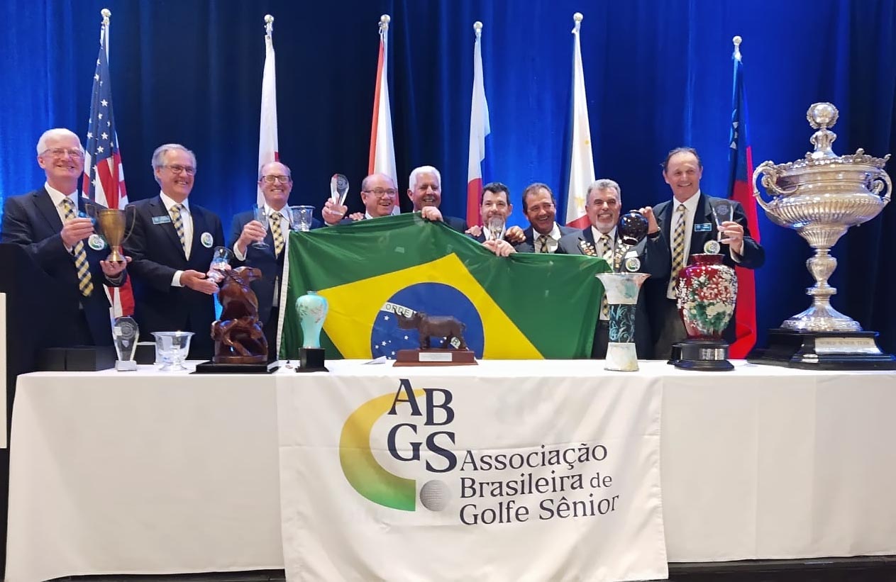 Delegação brasileira da ABGS vive noite de gala na premiação do Mundial Sênior. Veja fotos